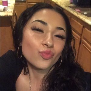 Meet your Posher, Patricia